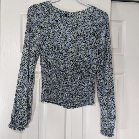 Polly & Esther Ditsy Floral Smocked L Large Long Sleeve Rayon Shirt Top NWT New - Picture 6 of 9